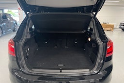 musta BMW 225 2016 kuva 22.