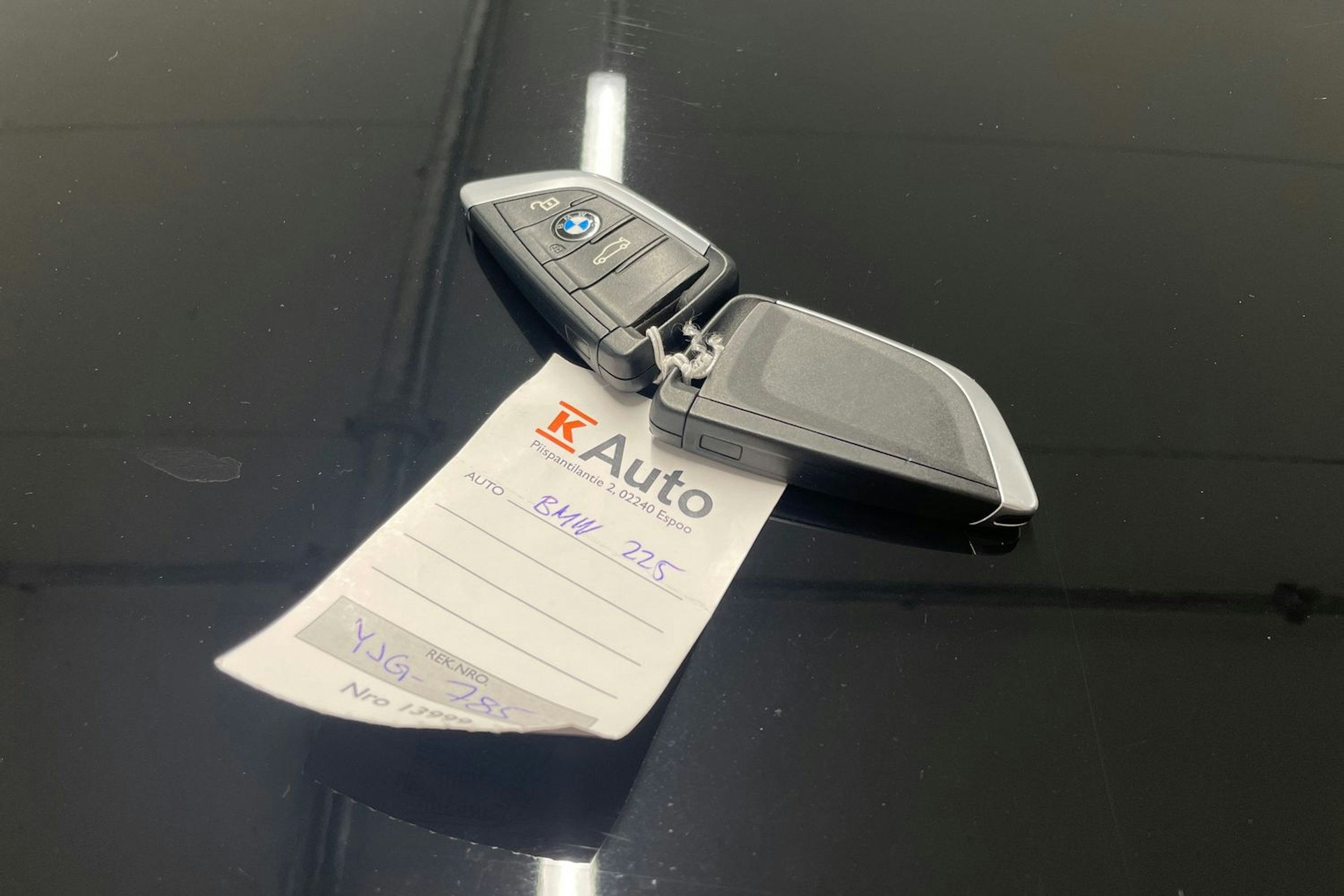 musta BMW 225 2016 kuva 23.