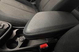 musta BMW 225 2016 kuva 34.