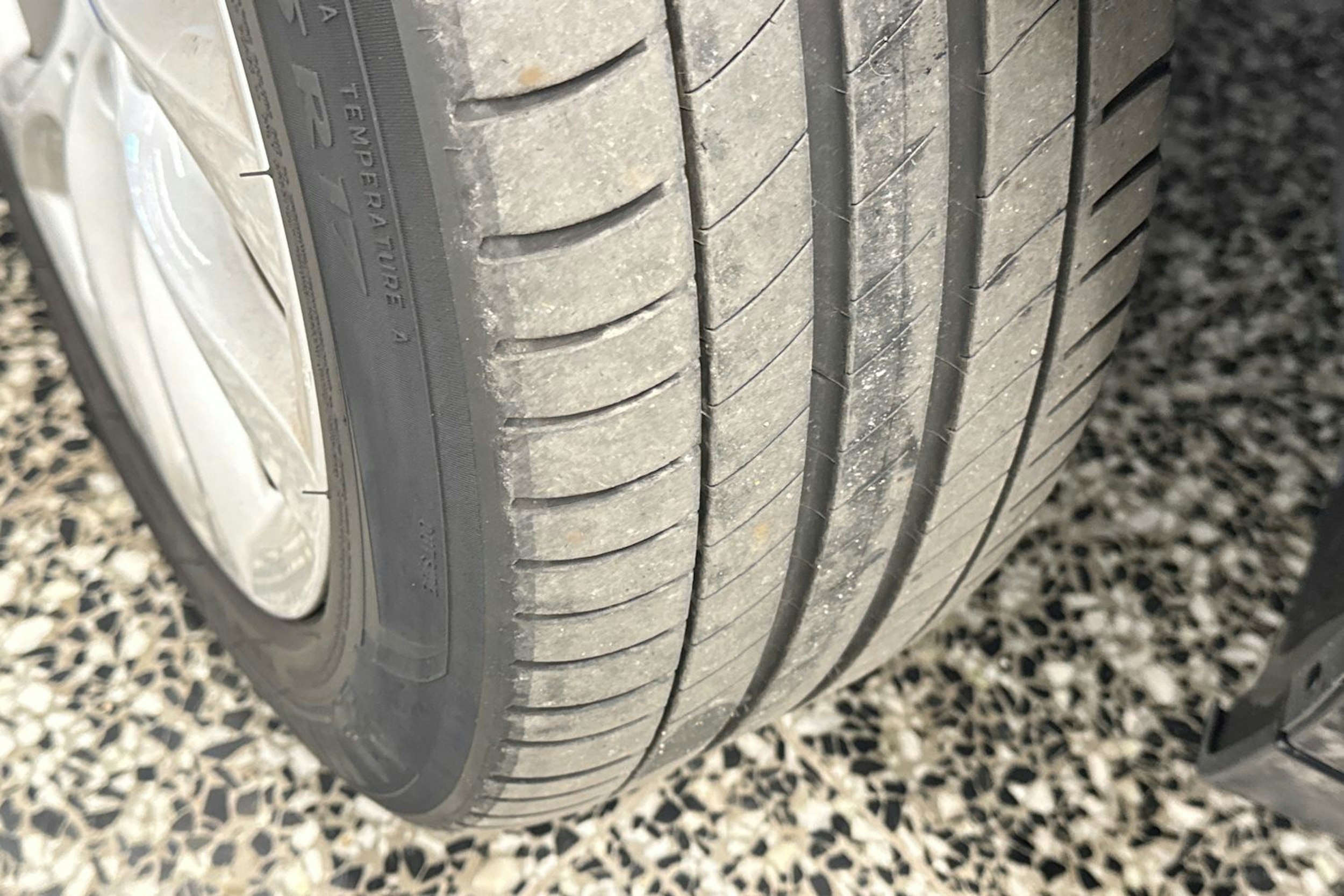 musta BMW 225 2016 kuva 39.