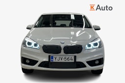 Valkoinen BMW 225 2016 kuva 4.