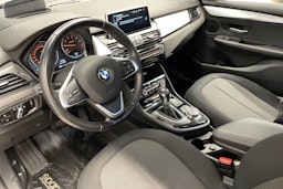 Valkoinen BMW 225 2016 kuva 6.