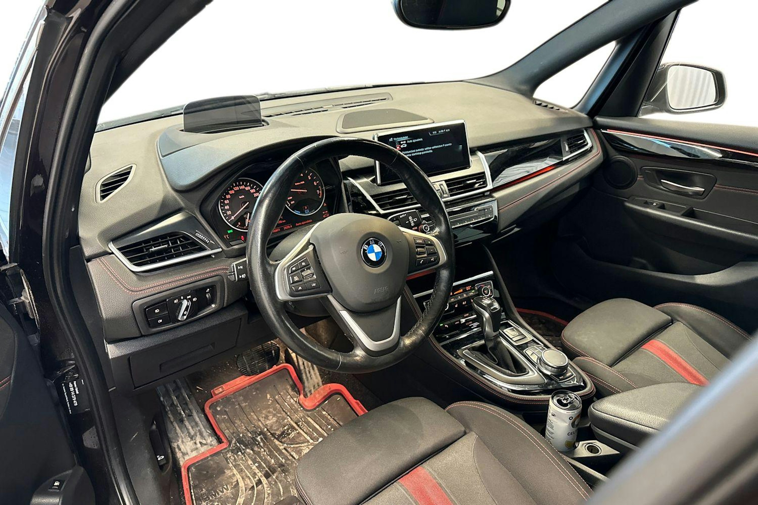 musta BMW 225 2017 kuva 3.