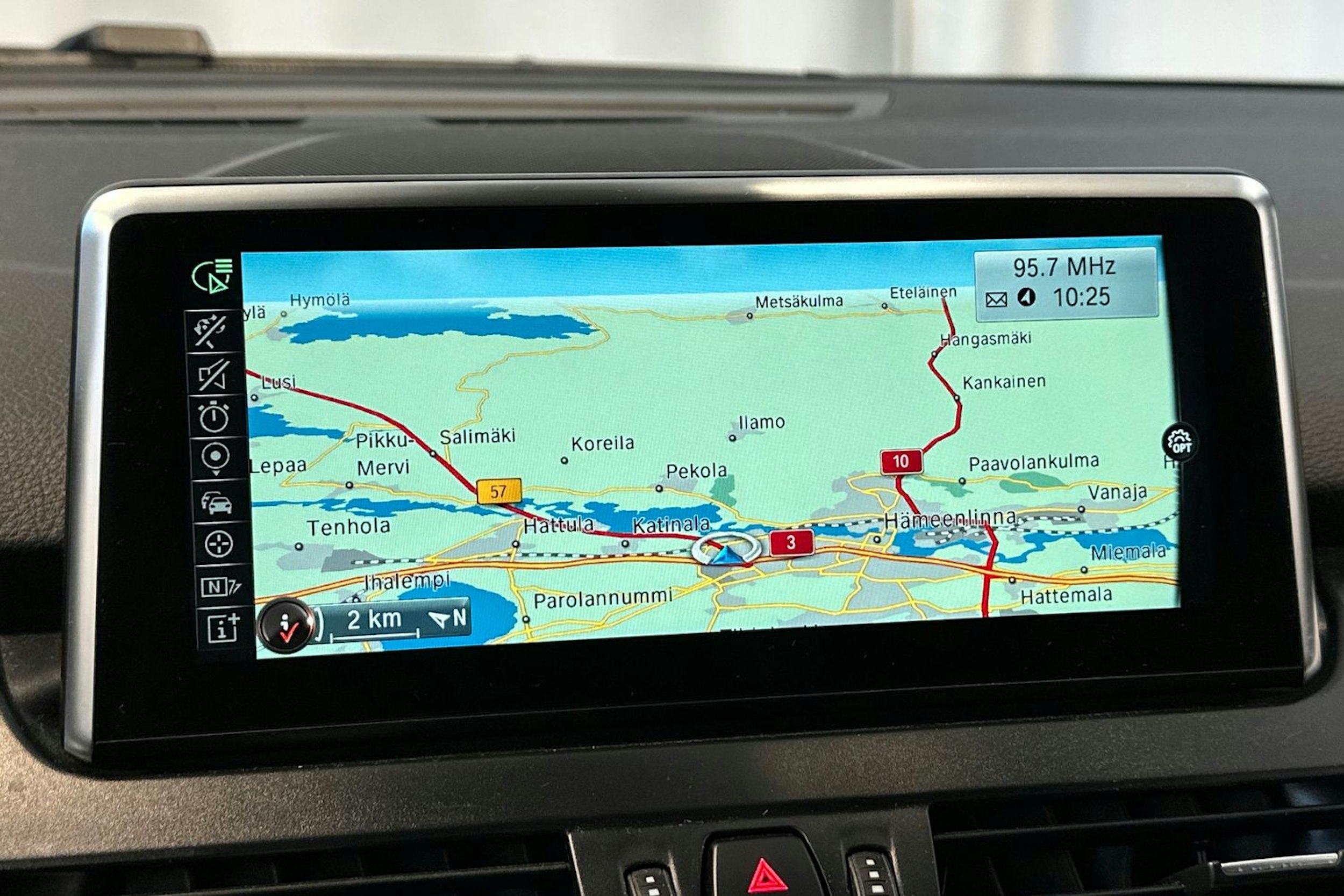 musta BMW 225 2017 kuva 24.