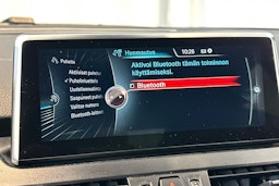 musta BMW 225 2017 kuva 26.