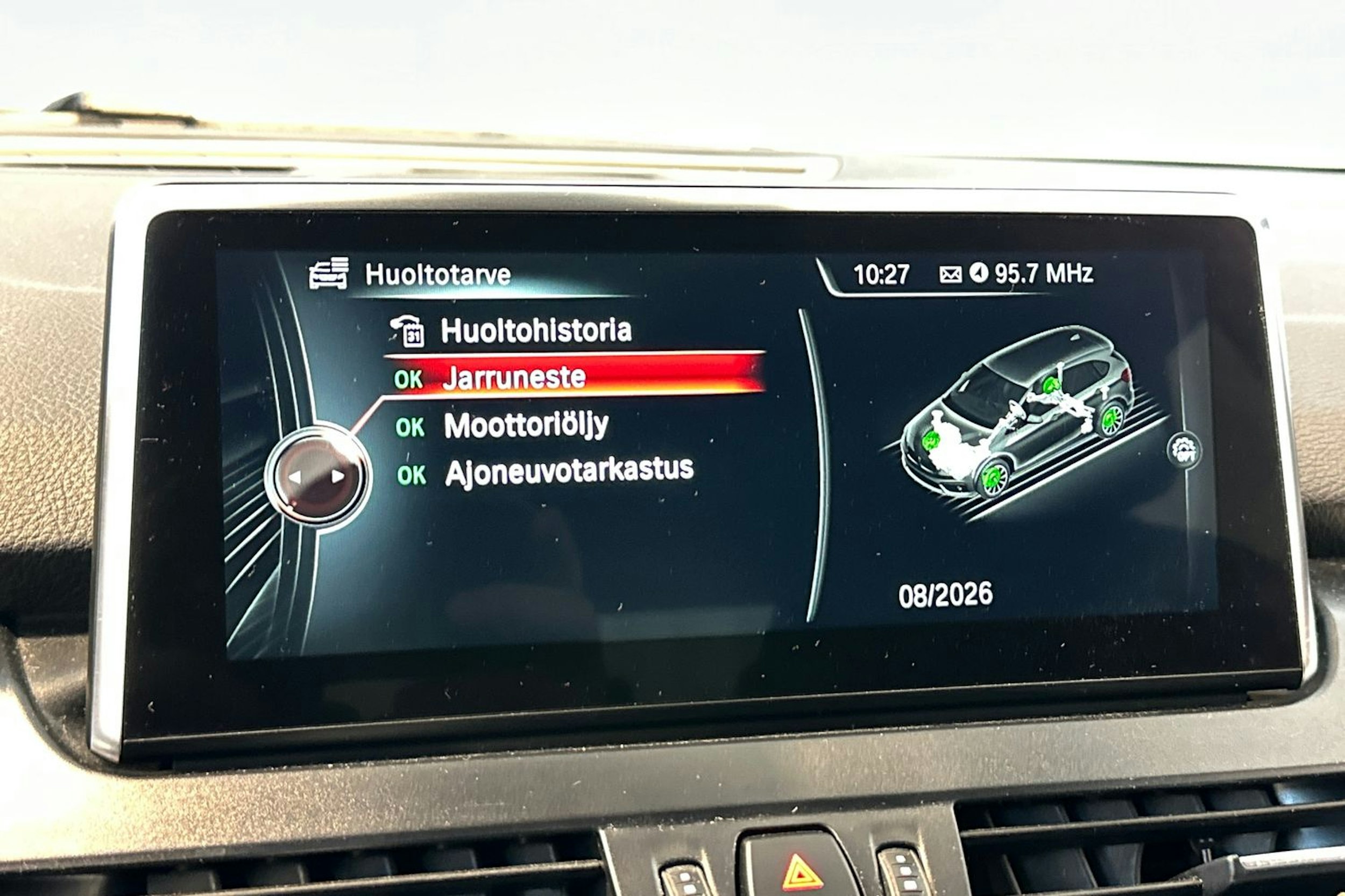 musta BMW 225 2017 kuva 27.