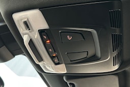 musta BMW 225 2017 kuva 32.