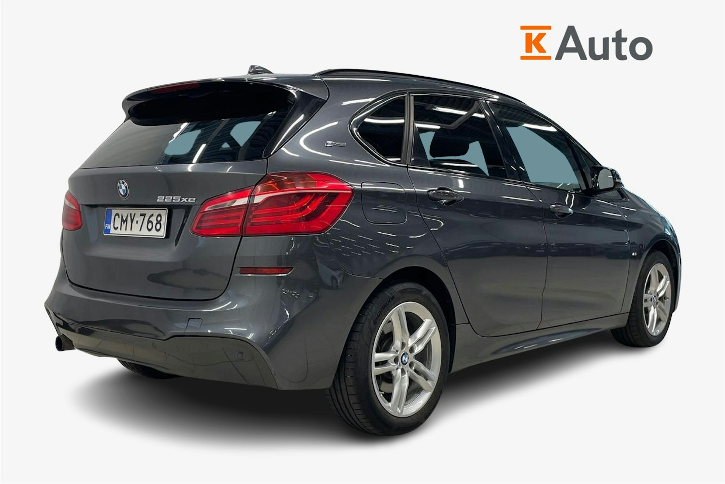 harmaa BMW 225 2017 kuva 2.