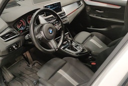 valkoinen BMW 225 2017 kuva 7.
