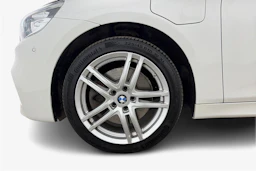 valkoinen BMW 225 2017 kuva 12.
