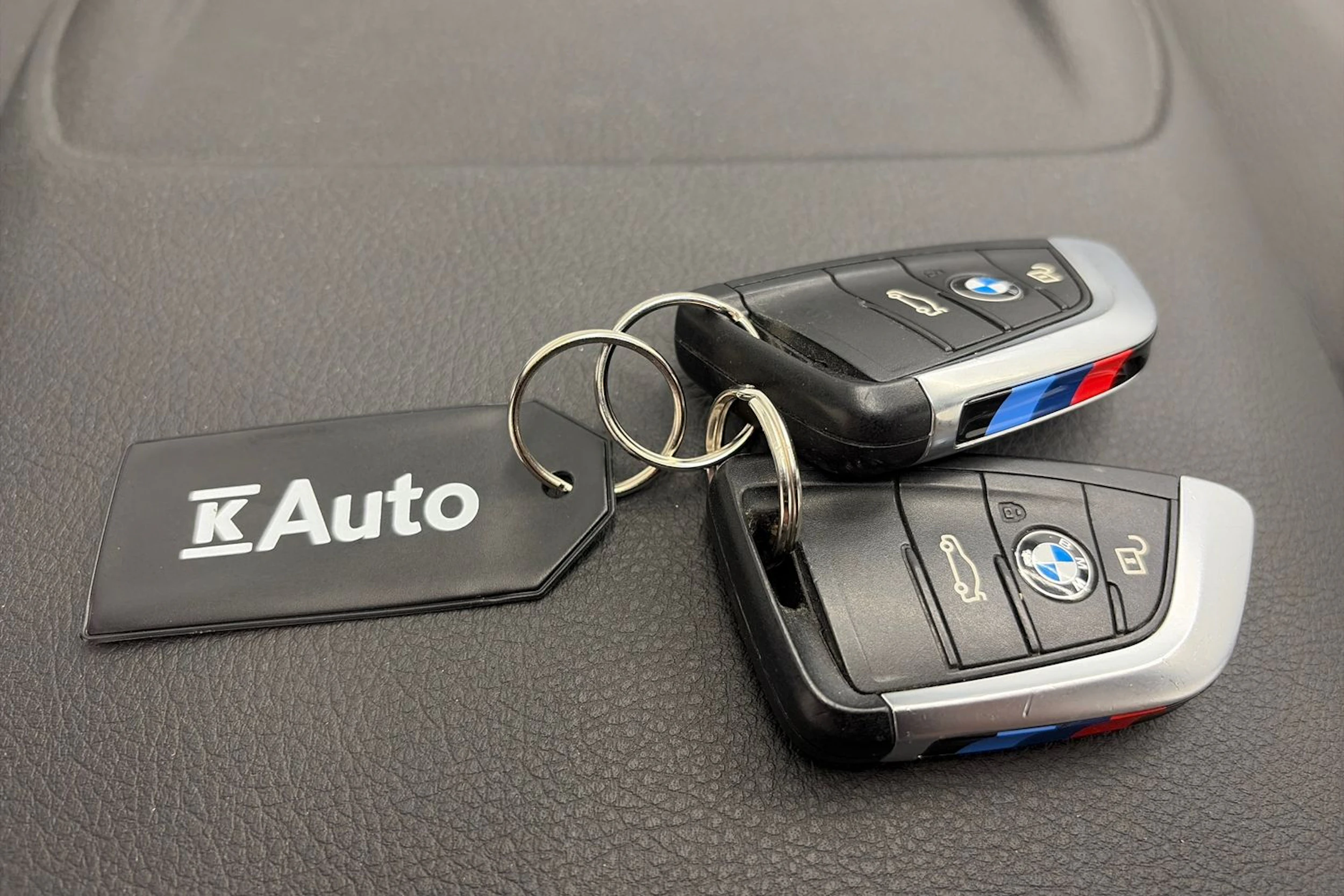 valkoinen BMW 225 2017 kuva 28.