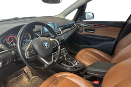 musta BMW 225 2017 kuva 3.