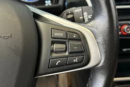 musta BMW 225 2017 kuva 17.