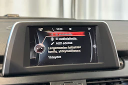 musta BMW 225 2017 kuva 22.