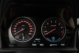 musta BMW 225 2017 kuva 17.