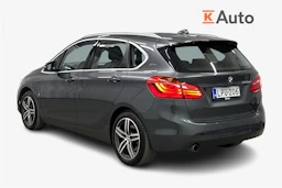 harmaa BMW 225 2017 kuva 3.