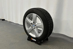 harmaa BMW 225 2017 kuva 13.