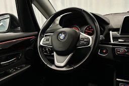 harmaa BMW 225 2017 kuva 19.