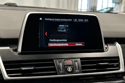harmaa BMW 225 2017 kuva 24.