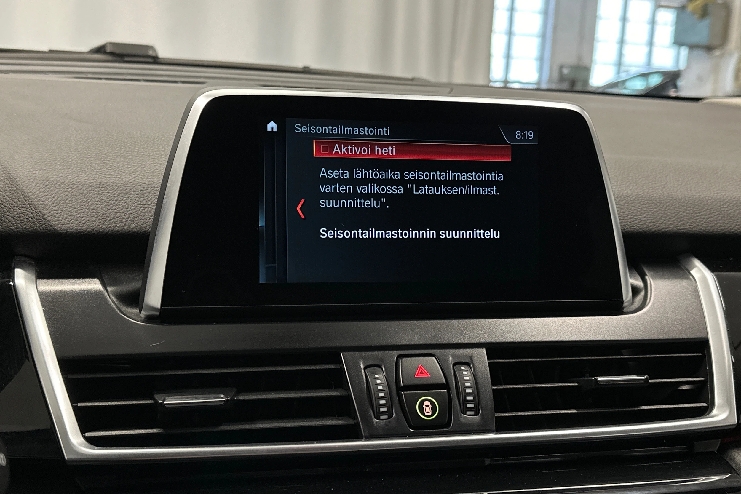 harmaa BMW 225 2017 kuva 28.