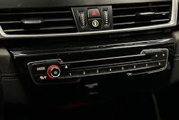 harmaa BMW 225 2017 kuva 31.