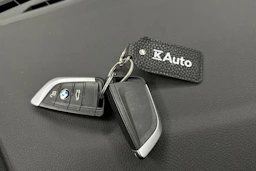 harmaa BMW 225 2017 kuva 36.