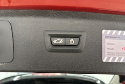 punainen BMW 225 2017 kuva 22.