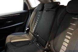 valkoinen BMW 225 2017 kuva 10.