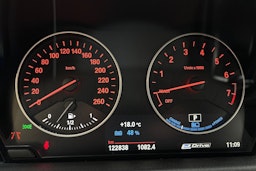 valkoinen BMW 225 2017 kuva 16.