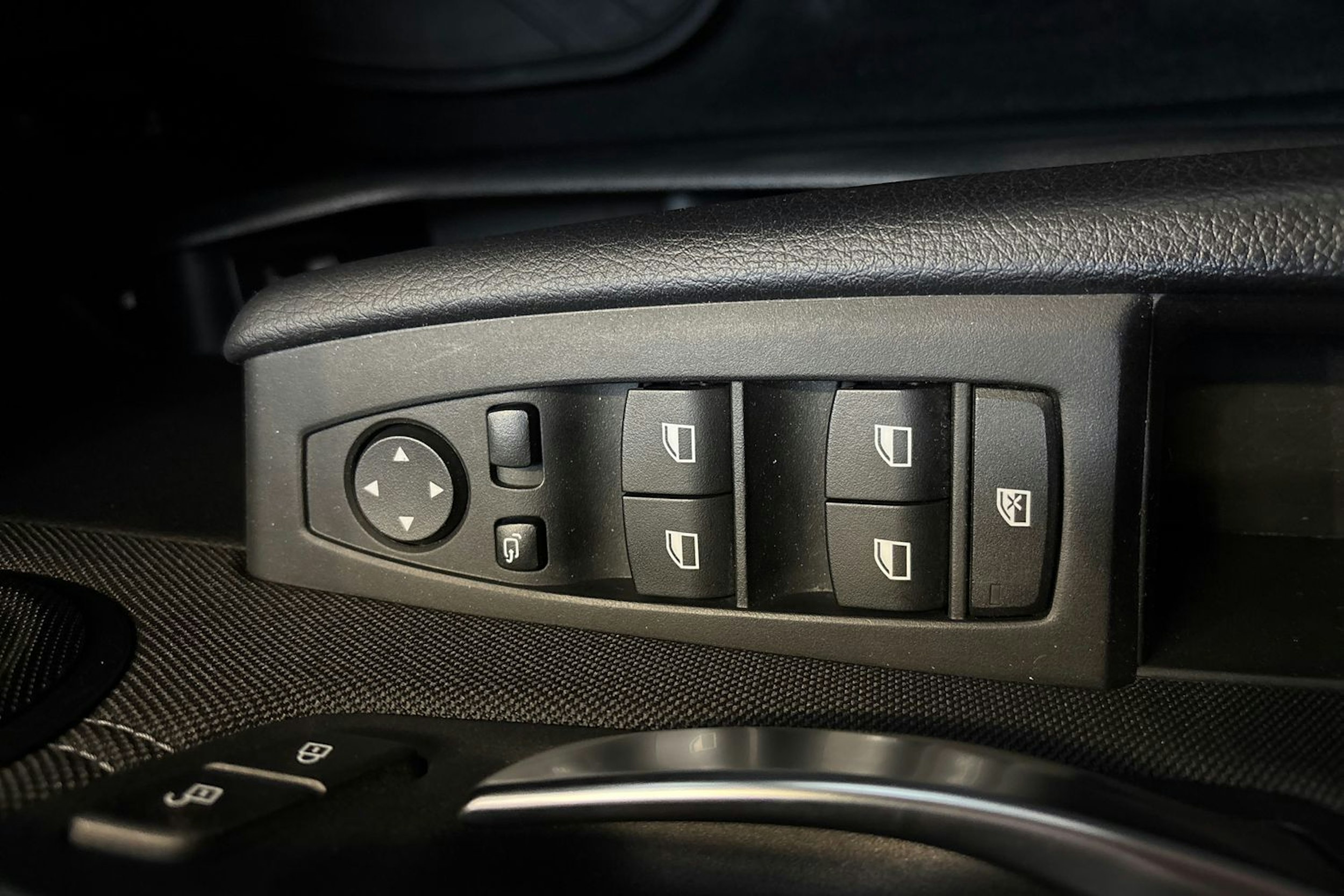 valkoinen BMW 225 2017 kuva 21.