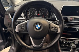 harmaa BMW 225 2018 kuva 19.