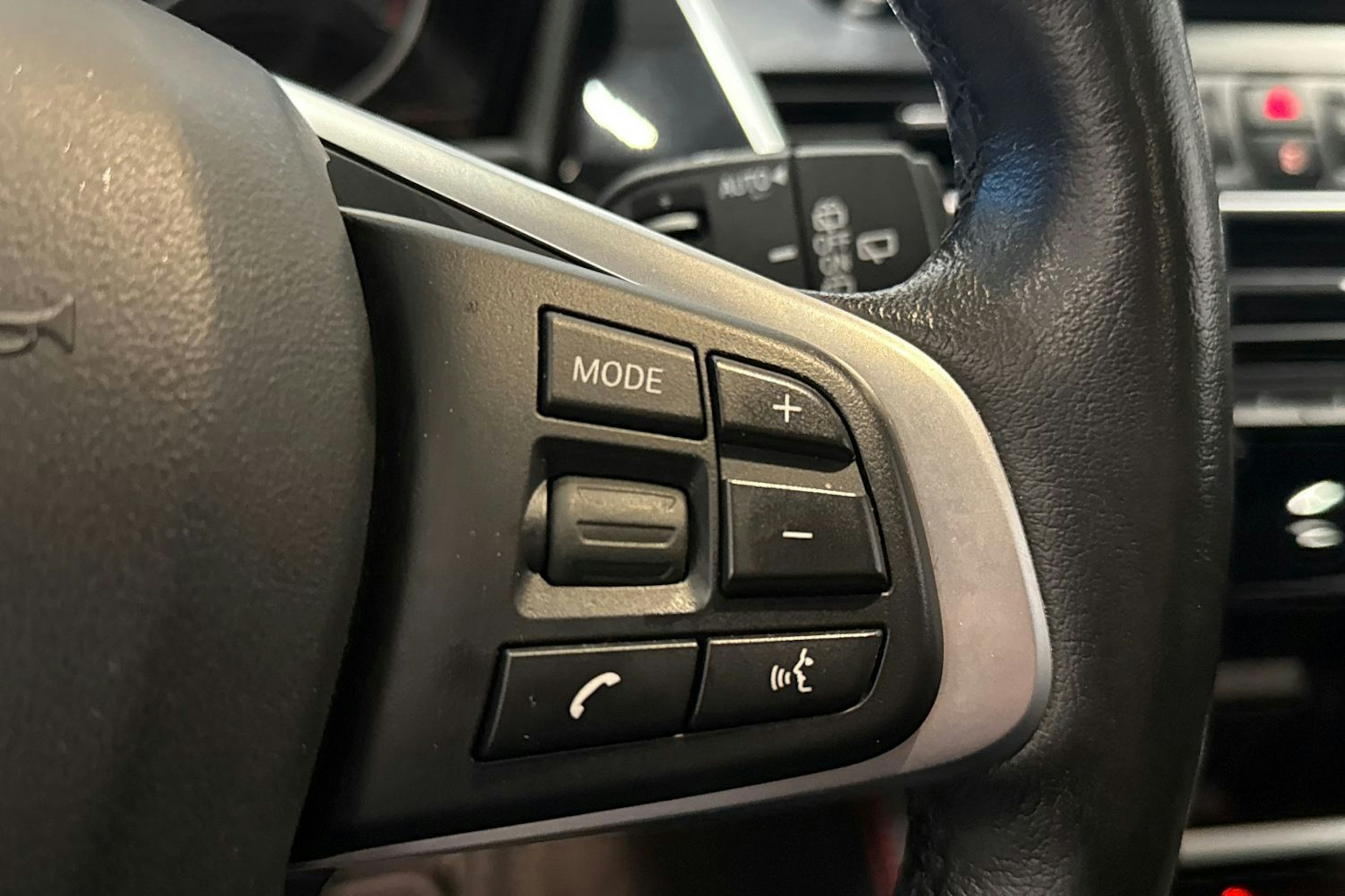 harmaa BMW 225 2018 kuva 21.