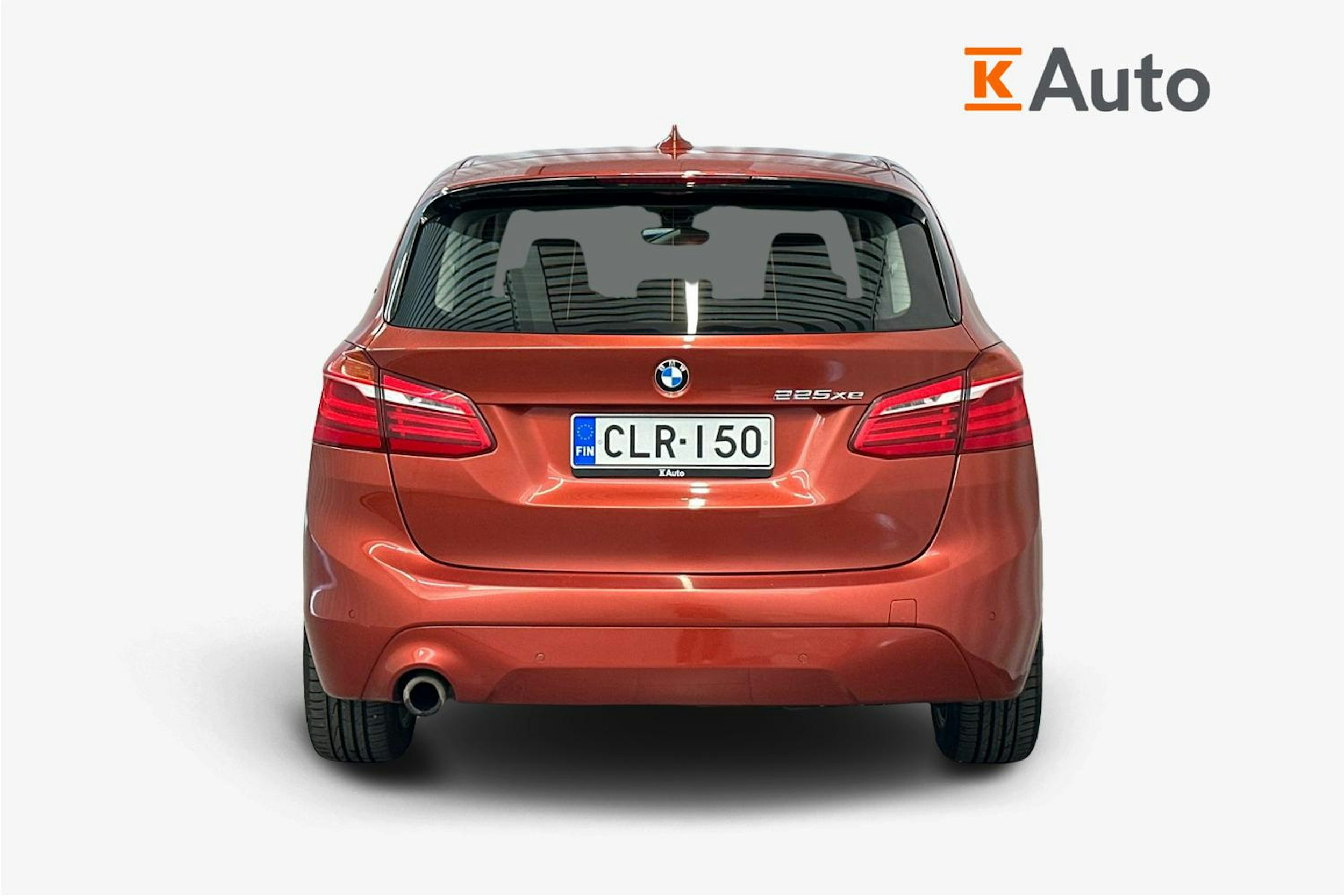oranssi BMW 225 2018 kuva 3.