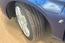sininen BMW 225 2018 kuva 13.