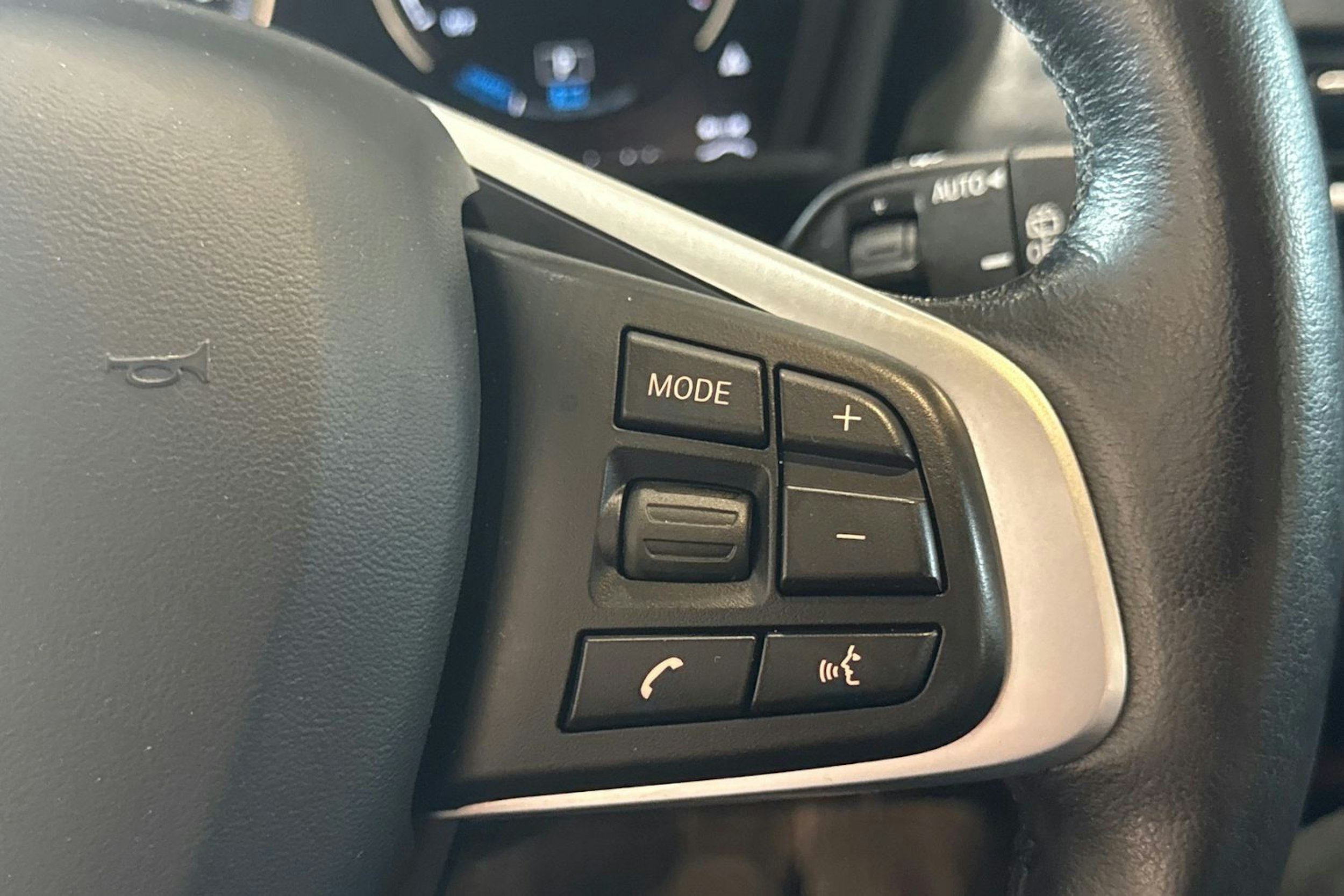 sininen BMW 225 2018 kuva 16.