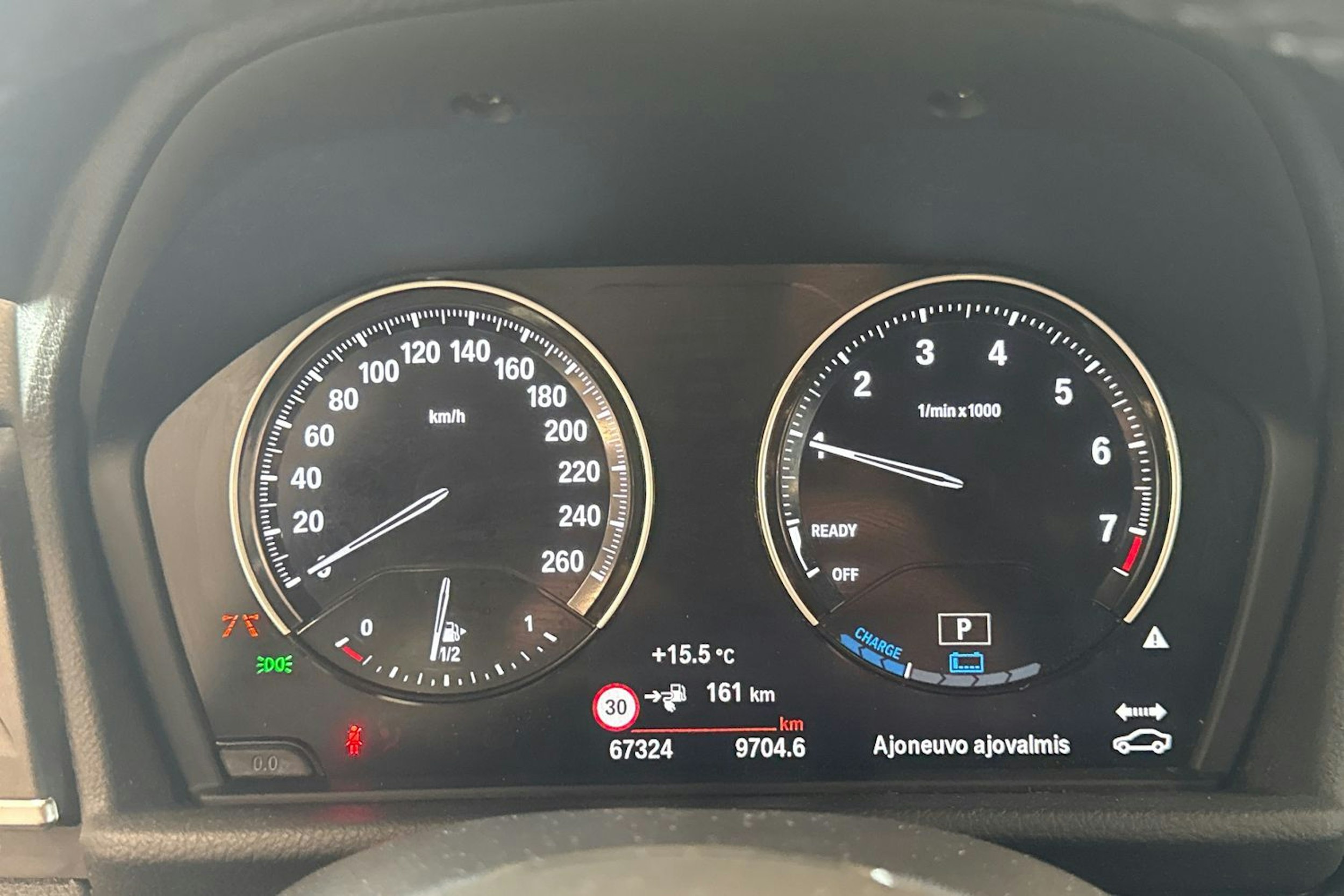 sininen BMW 225 2018 kuva 17.