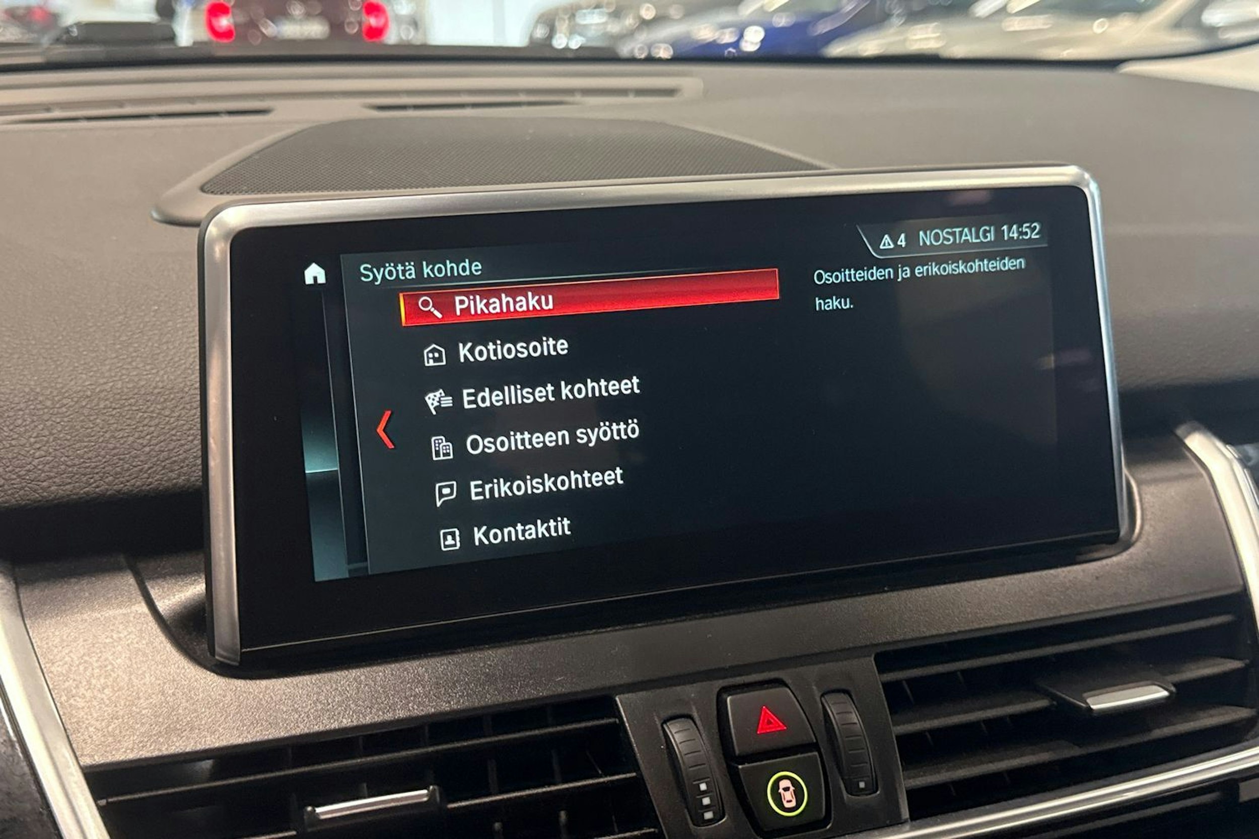 sininen BMW 225 2018 kuva 20.