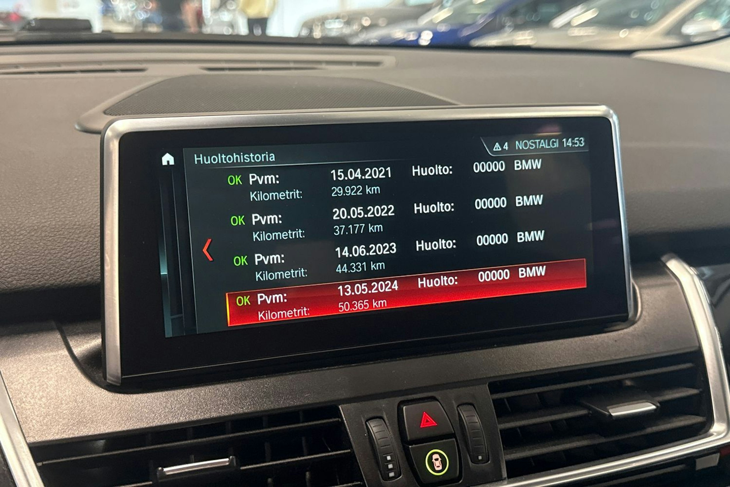sininen BMW 225 2018 kuva 21.