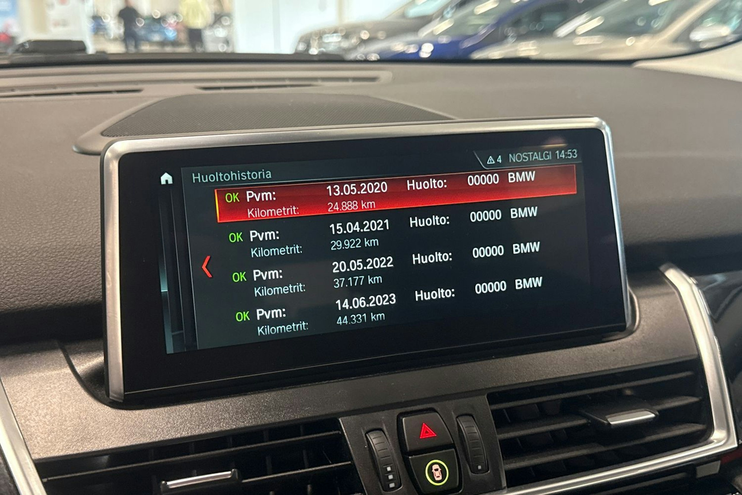 sininen BMW 225 2018 kuva 22.
