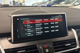 sininen BMW 225 2018 kuva 22.