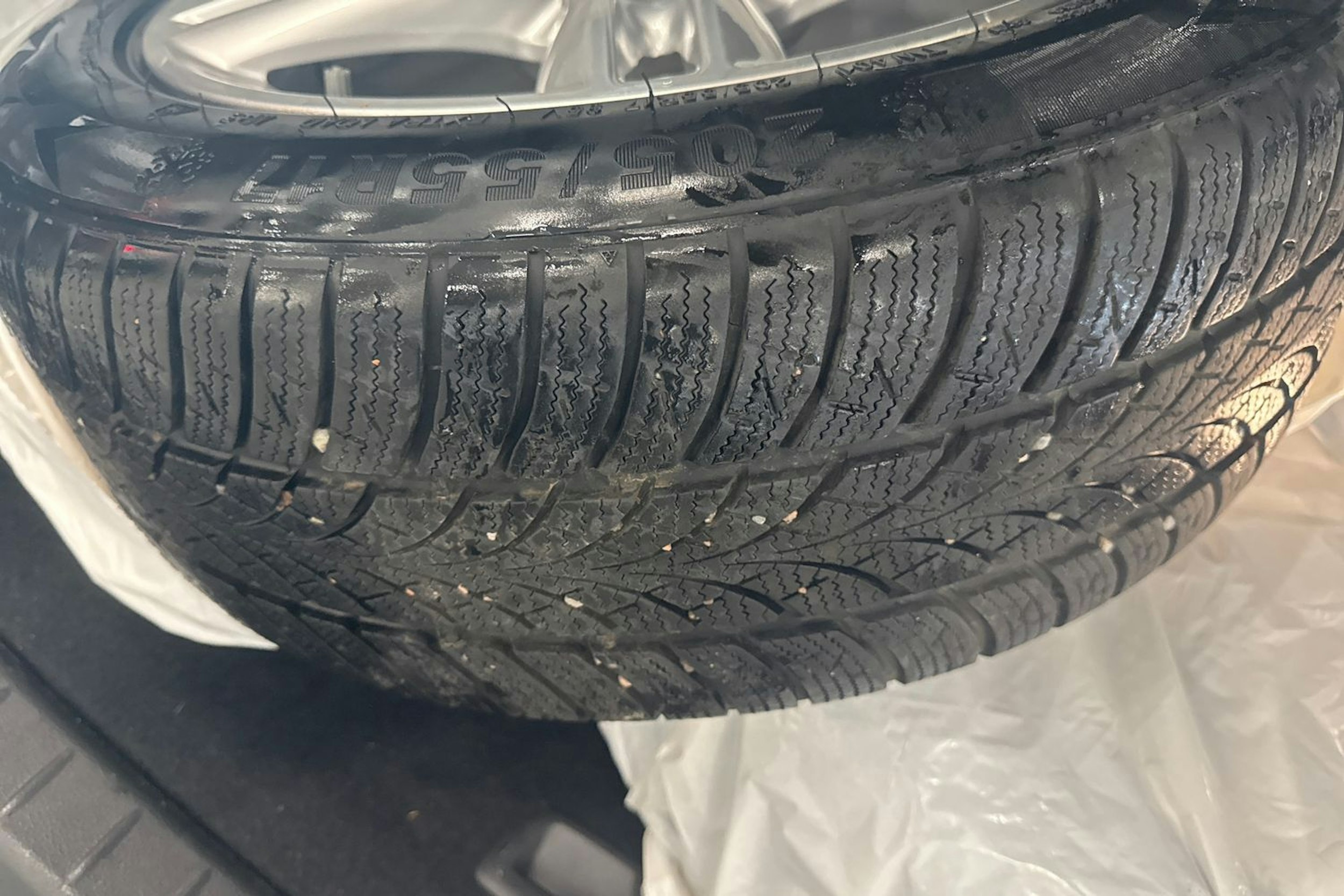 sininen BMW 225 2018 kuva 25.
