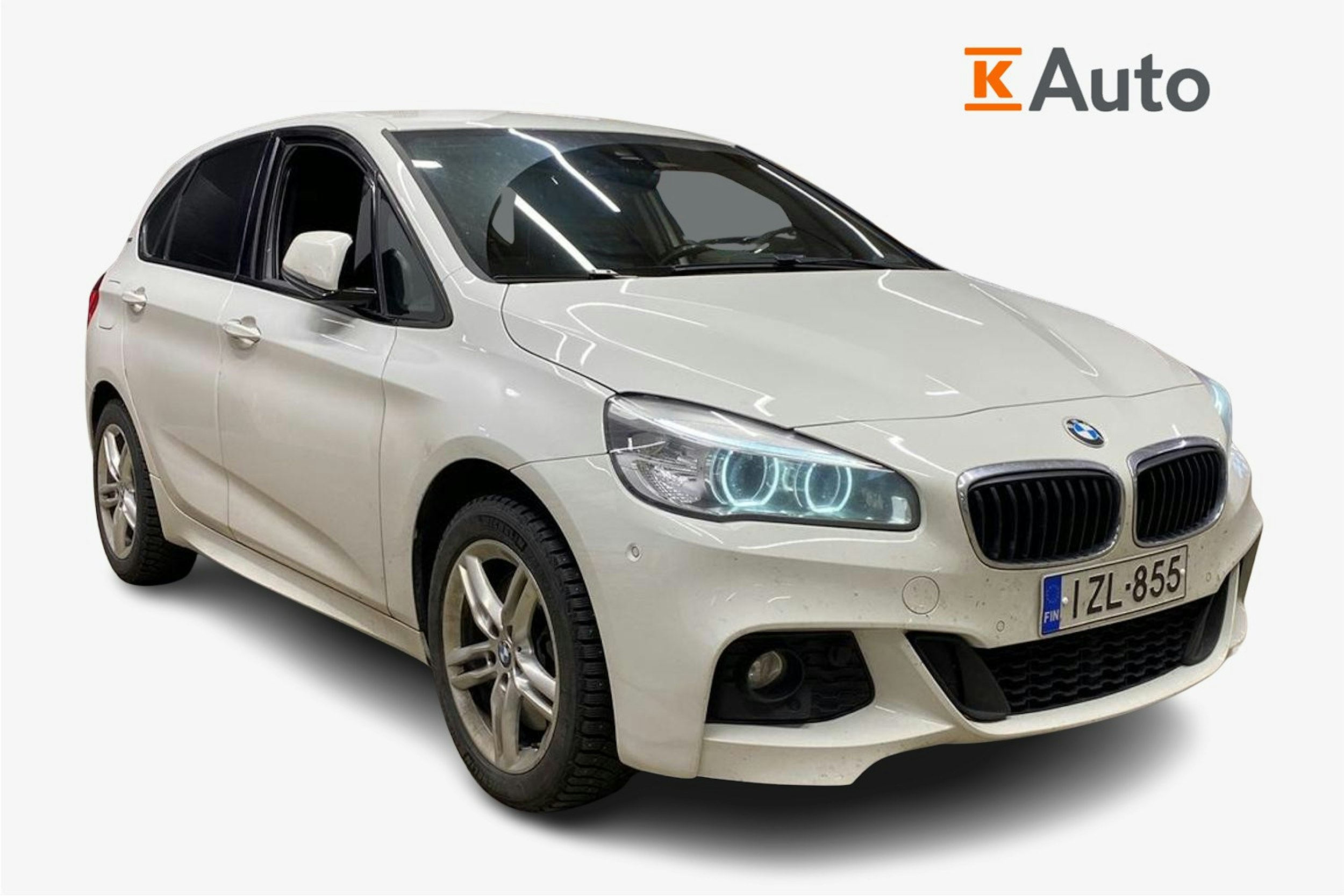 Valkoinen BMW 225 2018 kuva 1.