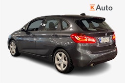 harmaa BMW 225 2018 kuva 2.