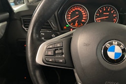 harmaa BMW 225 2018 kuva 14.