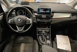 Sininen BMW 225 2019 kuva 7.