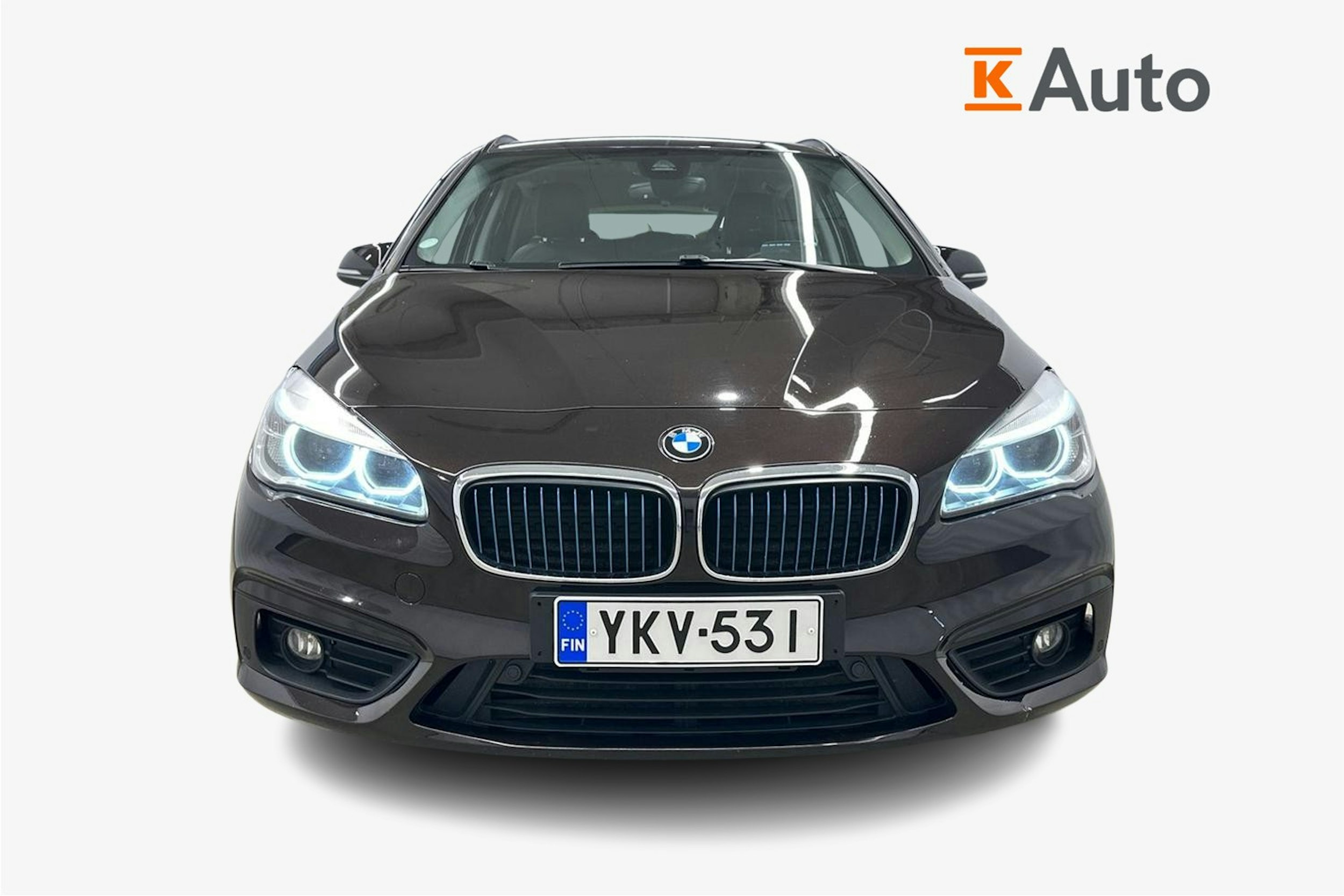 ruskea (beige) BMW 225 2018 kuva 5.
