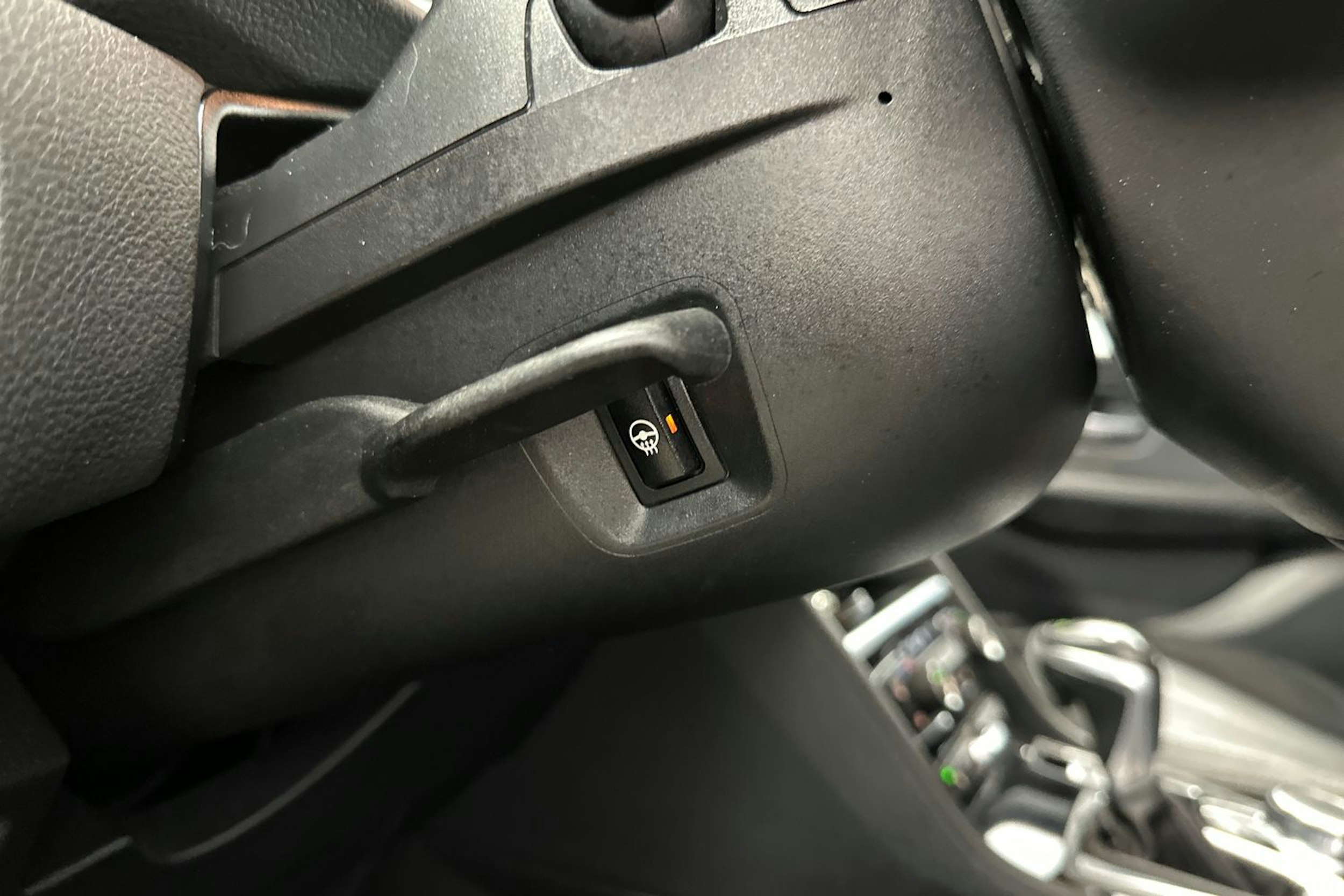 ruskea (beige) BMW 225 2018 kuva 17.