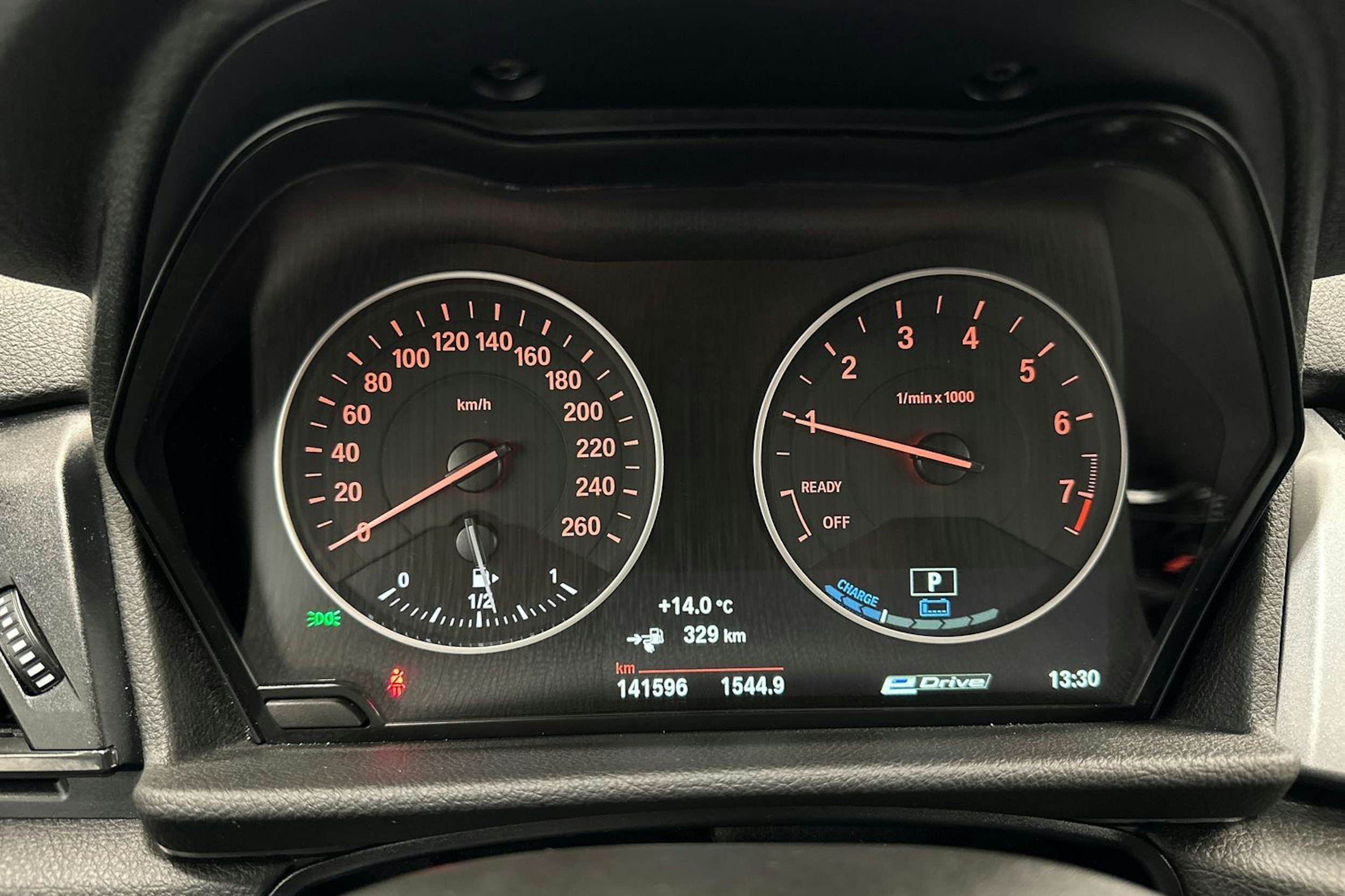 ruskea (beige) BMW 225 2018 kuva 20.