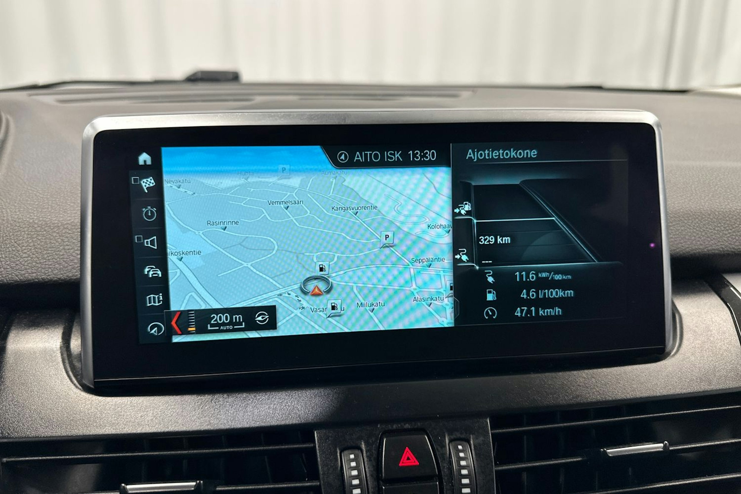 ruskea (beige) BMW 225 2018 kuva 22.
