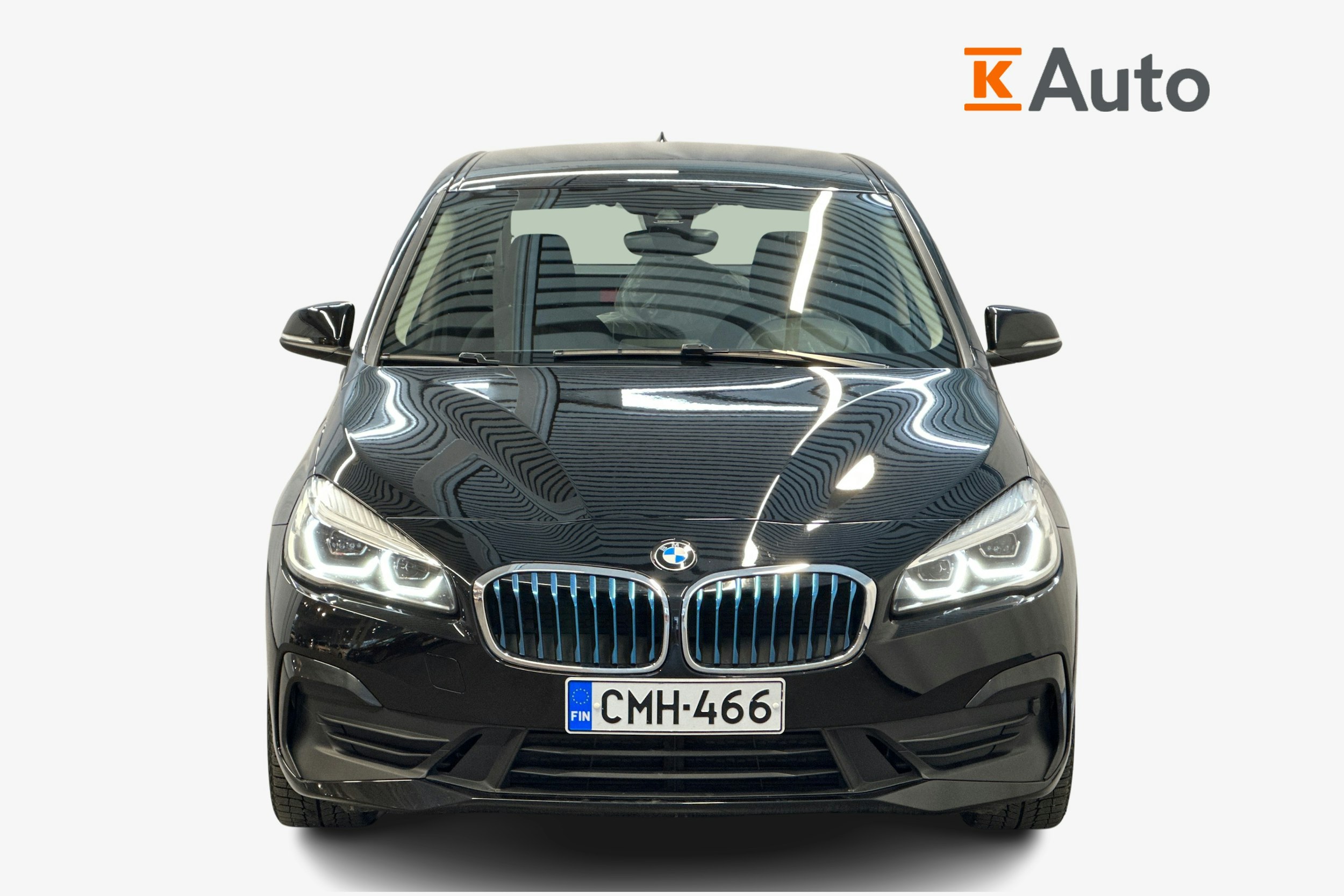 Musta BMW 225 2019 kuva 4.